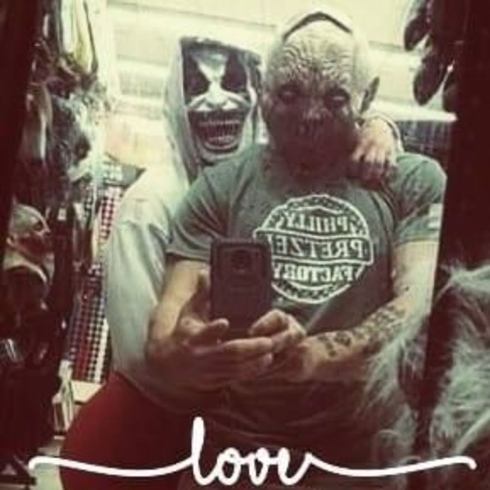 Meet your Posher, Roxanne